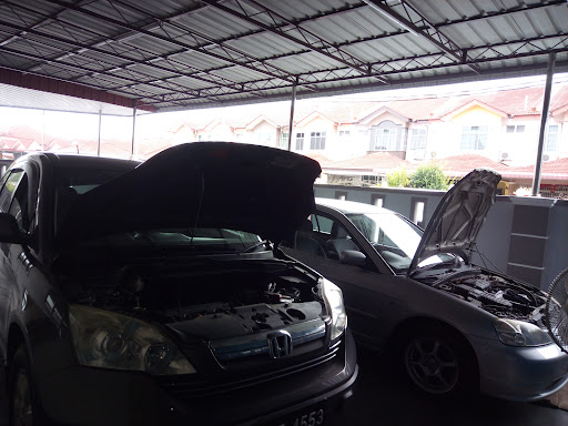 HMC Car Aircond Services & Battery 麻坡专业维修汽车冷气和电池 HMC Car Aircond Services & Battery 麻坡专业维修汽车冷气和电池