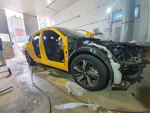 Glosswërk Automobile Refinish - Pakar Cat Kenderaan