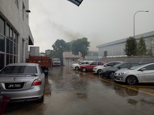 BENGKEL MEMATERI KENDERAAN TEK YEE SDN. BHD.