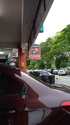 Wai Hoong Auto Accessories Service