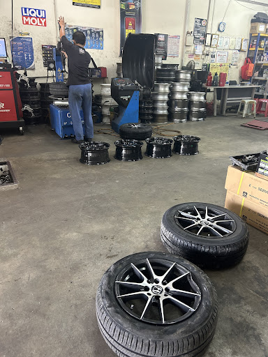 Liang Tyre & Battery