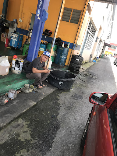 Pekan Darat Tyre Battery Services Sdn Bhd - Pusat Servis Tayar dan Bateri