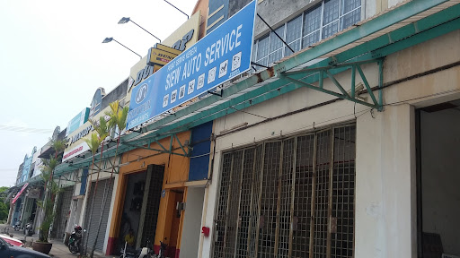 Pusat Servis Kereta Siew