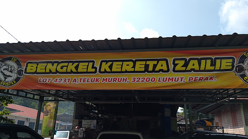 Bengkel Kereta Zailie ( Jalan Teluk Muroh - Teluk Batik, Teluk Muroh, Lumut, Perak )