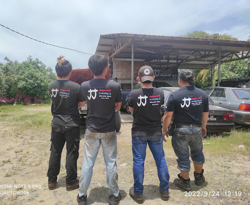 Bosku kedai buka besok kah
