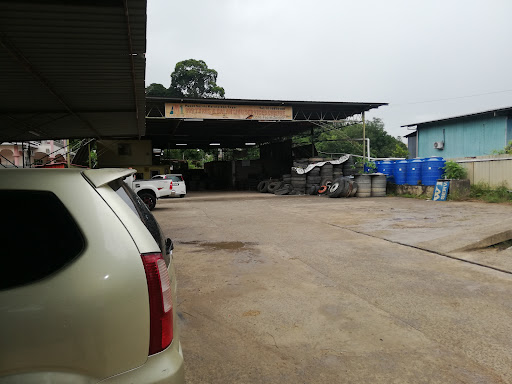 899 TYRES&BALANCING SERVICE CENTRE