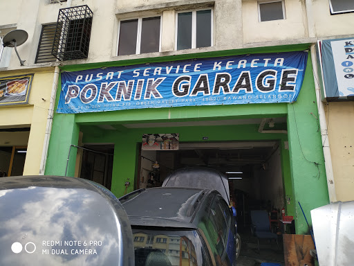 Poknik Garage