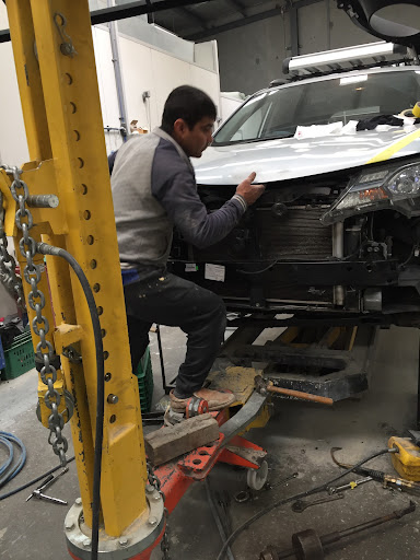 BARR Garage Auto Spray Painting