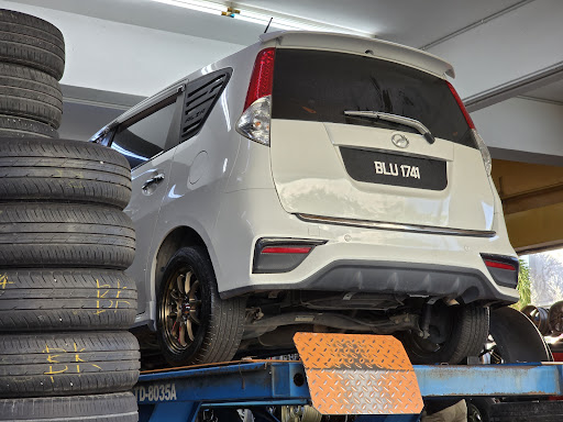 CY Racing Tyre & Sport Rim Services Sdn Bhd