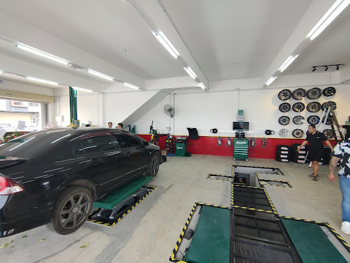 VE TECH TYRES & Service Centre VE TECH TYRES & Service Centre