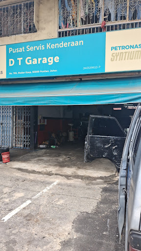 D T Garage