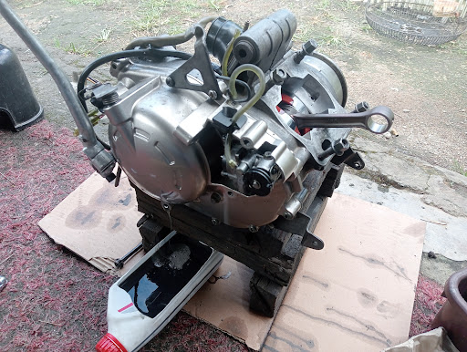 ZIMAR GARAGE Bengkel MOTORSIKAL baik pulih dan cat