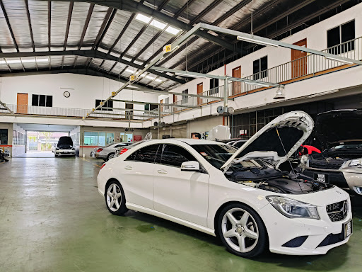 LENG KEE AUTO SERVICE CENTRE SDN BHD, 龍記汽车服务中心有限公司
