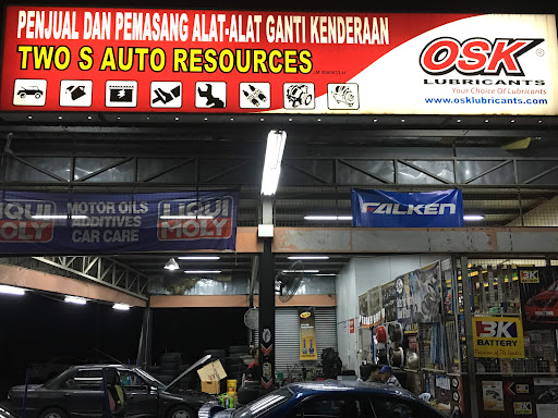 TWO S AUTO RESOURCES BANDAR DATO ONN 新山晚上修车厂JOHOR BENGKEL MALAM NIGHT WORKSHOP AT JOHOR