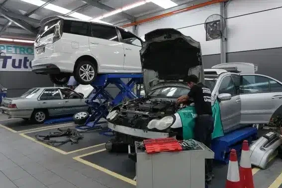PETRONAS AutoExpert - Kota Tinggi (Bengkel Kereta AF Auto Care) 1 petronas autoexpert kota tinggi bengkel kereta af auto care